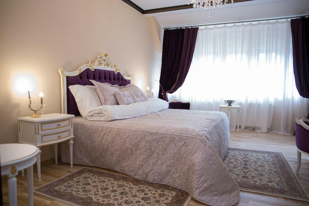 סינאיה Hotel Boutique Vila Lakastel מראה חיצוני תמונה